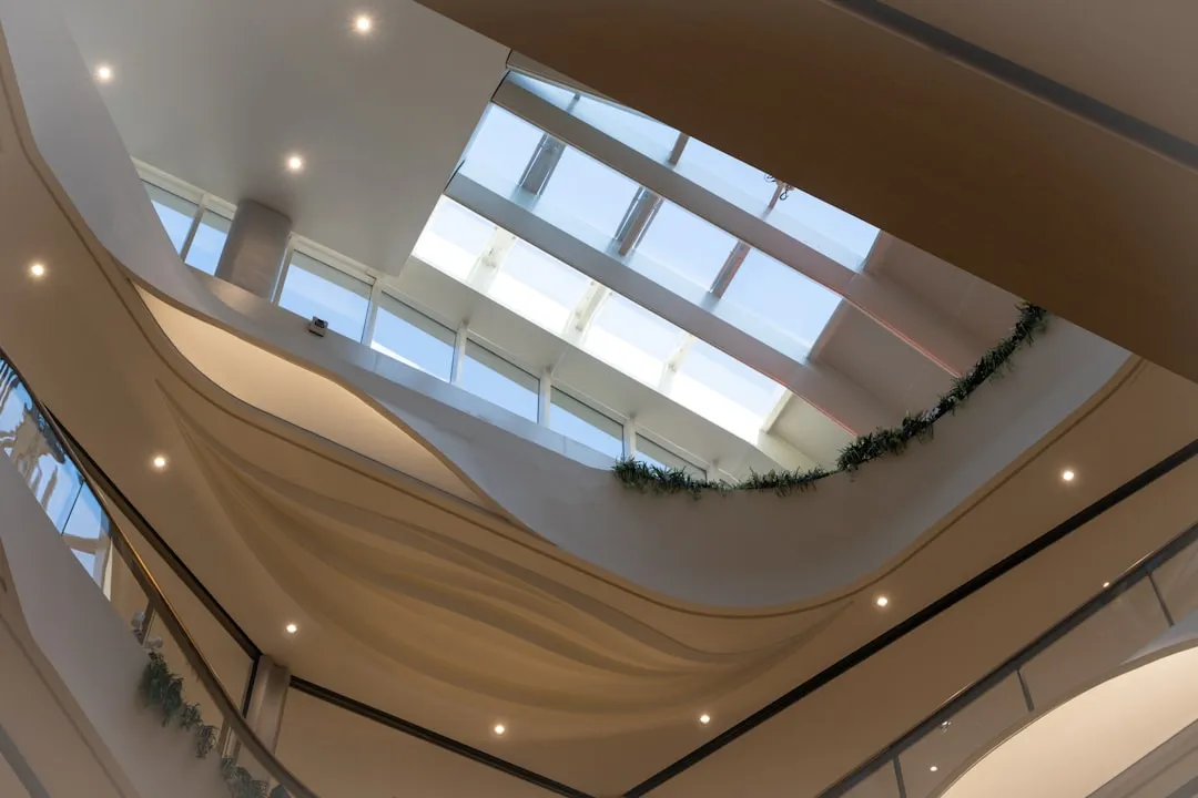北京地区外墙保温工程中玻纤网格布与锚固件协同施工技术要点